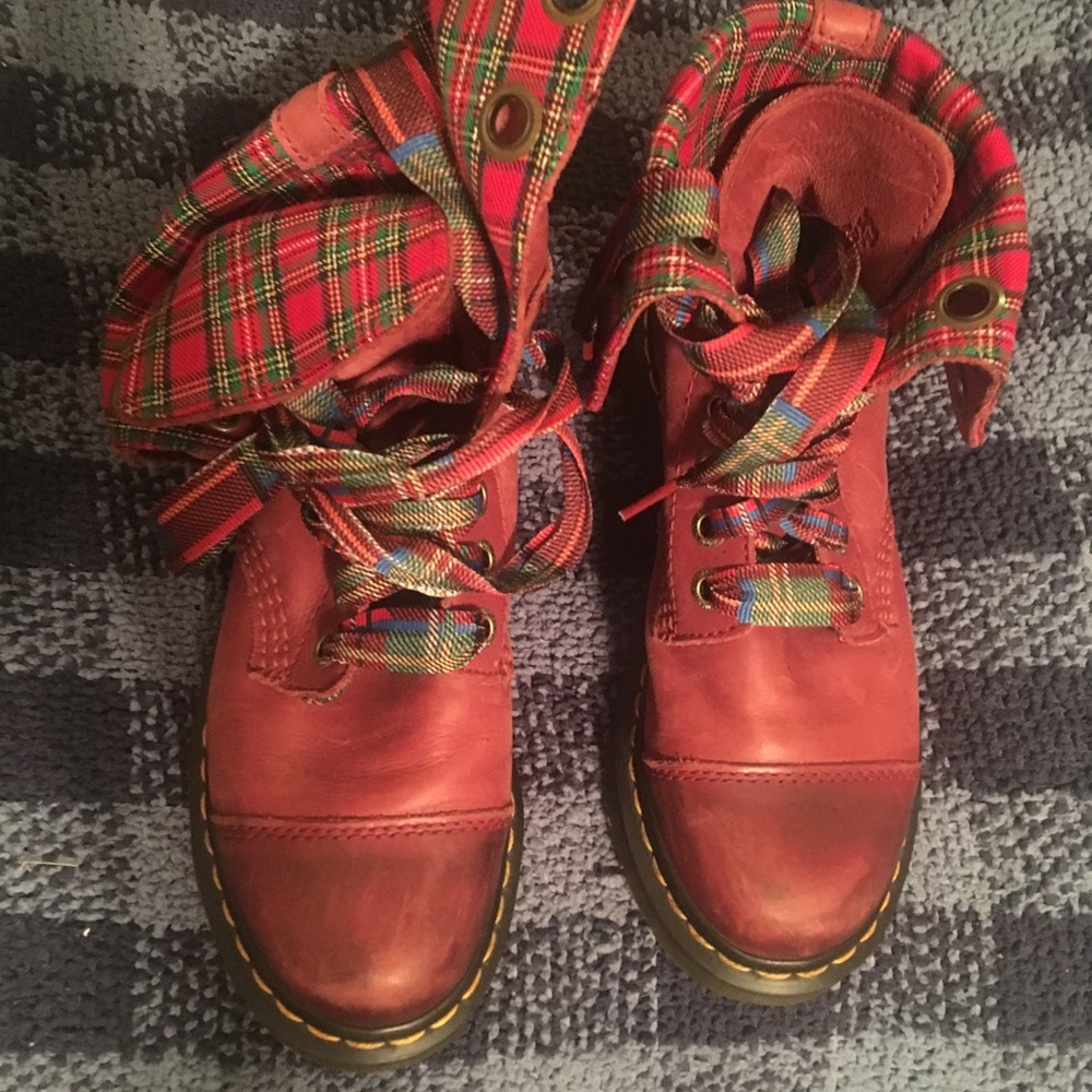 DR. MARTENS Aimilie Cherry Red